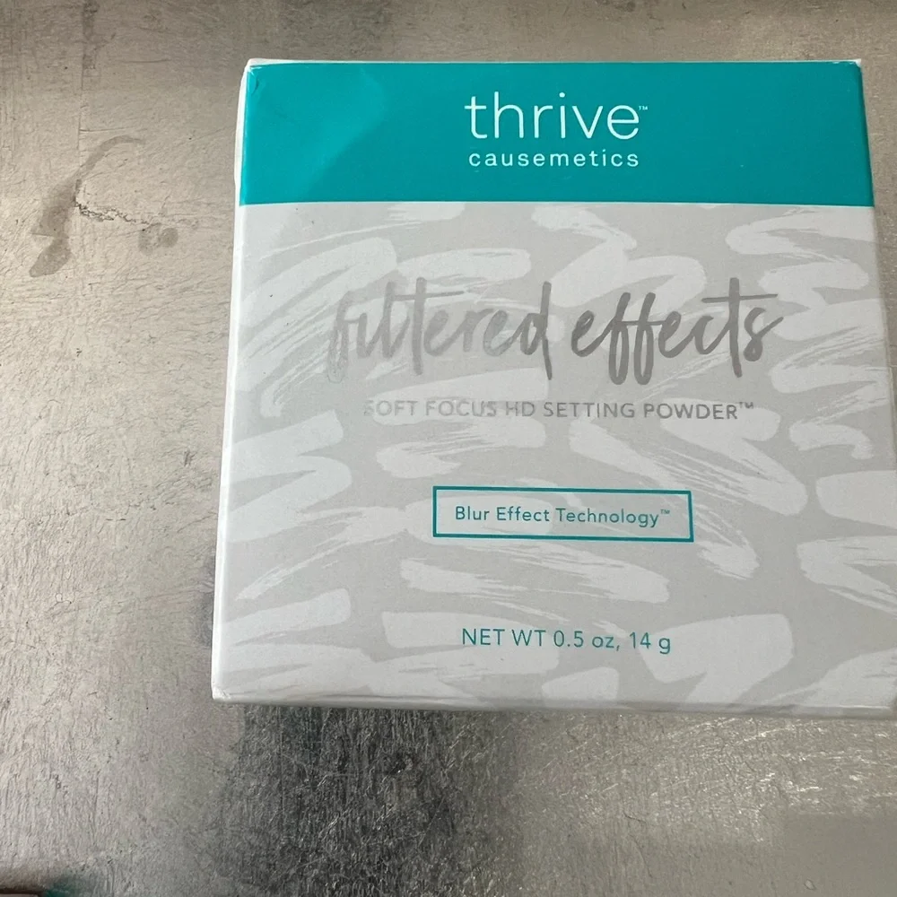 8 piece Thrive Causemetics M23 - Picture 2 of 14